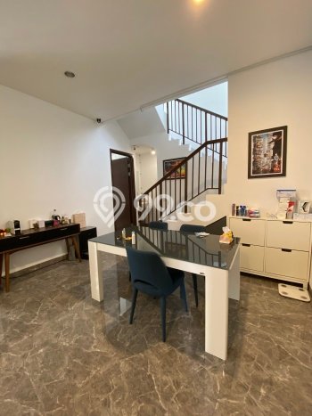Rumah Mewah Dijual LT 120m2 di BSD, Tangerang Selatan Rumah Mewah Dijual LT 120m2 di BSD, Tangerang Selatan