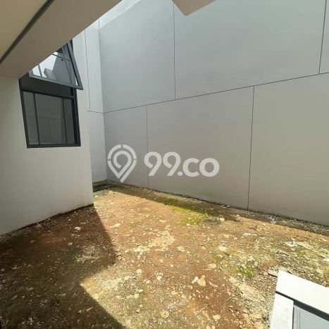 Rumah Cantik Siap Pakai Di BSD Luas 198m2 Aman Rumah Cantik Siap Pakai Di BSD Luas 198m2 Aman