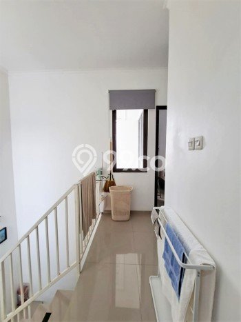 Rumah Minimalis 2 KT di Bintaro Tangerang Selatan Semi Furnished Rumah Minimalis 2 KT di Bintaro Tangerang Selatan Semi Furnished