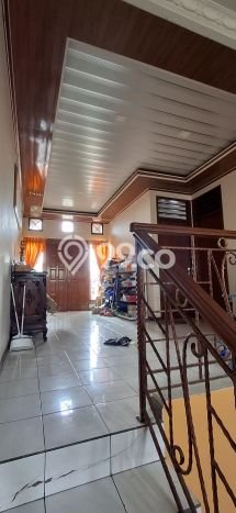 Rumah Mewah Siap Huni LT 204m2 di Karang Tengah, Tangerang Rumah Mewah Siap Huni LT 204m2 di Karang Tengah, Tangerang
