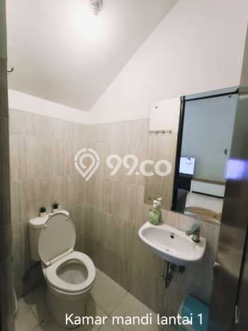 Rumah Strategis Modern Lb 100m2 di BSD, Tangerang Selatan Rumah Strategis Modern Lb 100m2 di BSD, Tangerang Selatan