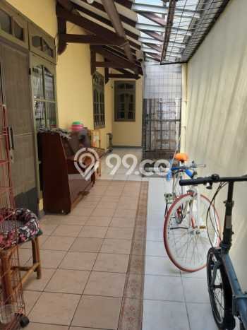 Rumah Elit Modern Tanpa Renovasi di Pondok Labu Jakarta Selatan Rumah Elit Modern Tanpa Renovasi di Pondok Labu Jakarta Selatan