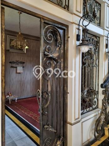 Disewakan Rumah Nyaman di Menteng Harga Rp 1,9 Miliar/ Tahun Disewakan Rumah Nyaman di Menteng Harga Rp 1,9 Miliar/ Tahun