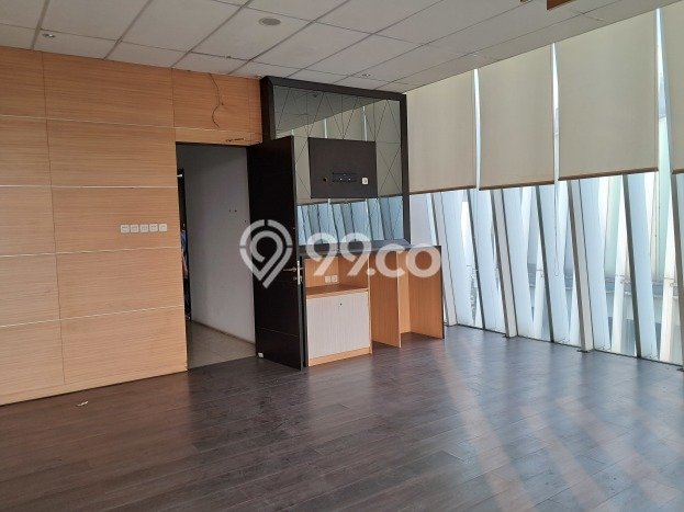 Komersial Usaha Dijual di BSD Tangerang Selatan LT 111m2 & LB 347m2 Komersial Usaha Dijual di BSD Tangerang Selatan LT 111m2 & LB 347m2