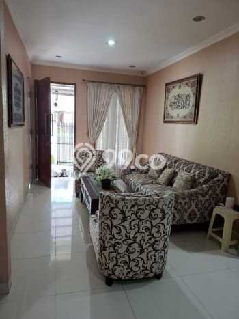 Hunian Elit LB 200m2 Siap Pakai Desain Elegan di Pondok Indah, Jakarta Selatan Hunian Elit LB 200m2 Siap Pakai Desain Elegan di Pondok Indah, Jakarta Selatan