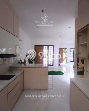 Hunian Elit LB 129m2 Siap Pakai Desain Elegan di Bintaro, Tangerang Selatan Hunian Elit LB 129m2 Siap Pakai Desain Elegan di Bintaro, Tangerang Selatan