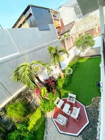 Dijual Rumah Luas Elegan Dengan View Cantik di Bintaro, Tangerang Selatan Dijual Rumah Luas Elegan Dengan View Cantik di Bintaro, Tangerang Selatan