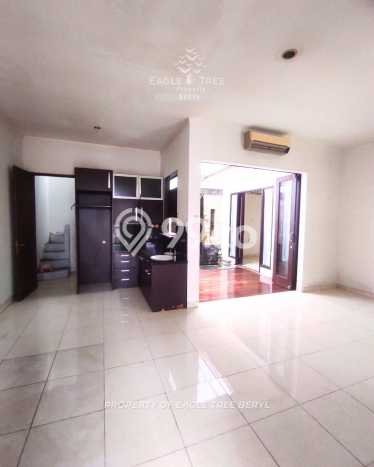 For Sale! Premium House LT 135m2 Desain Elegan di Bintaro For Sale! Premium House LT 135m2 Desain Elegan di Bintaro