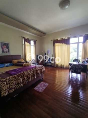 Jual Rumah Luas Megah Dengan View Eksklusif di Bintaro, Tangerang Selatan Jual Rumah Luas Megah Dengan View Eksklusif di Bintaro, Tangerang Selatan