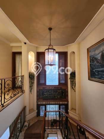 Rumah Luxury Modern Tanpa Renovasi di Pondok Indah Jakarta Selatan Rumah Luxury Modern Tanpa Renovasi di Pondok Indah Jakarta Selatan