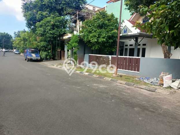 Rumah Minimalis 3 Kamar LT 203m2 di Graha Raya Rumah Minimalis 3 Kamar LT 203m2 di Graha Raya