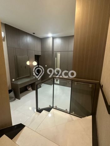 Rumah Elit Modern Tanpa Renovasi di Pantai Indah Kapuk Jakarta Utara Rumah Elit Modern Tanpa Renovasi di Pantai Indah Kapuk Jakarta Utara