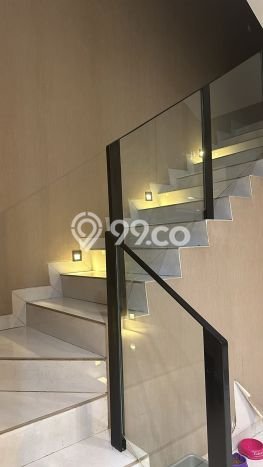 Rumah Elit Modern Tanpa Renovasi di Pantai Indah Kapuk Jakarta Utara Rumah Elit Modern Tanpa Renovasi di Pantai Indah Kapuk Jakarta Utara