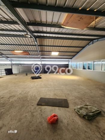 Gudang Disewakan Kawasan Bekasi Timur, Luas 700m², Jalan Utama, Akses Mudah Gudang Disewakan Kawasan Bekasi Timur, Luas 700m², Jalan Utama, Akses Mudah