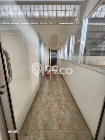 Gudang Disewakan Kawasan Bekasi Timur, Luas 700m², Jalan Utama, Akses Mudah Gudang Disewakan Kawasan Bekasi Timur, Luas 700m², Jalan Utama, Akses Mudah