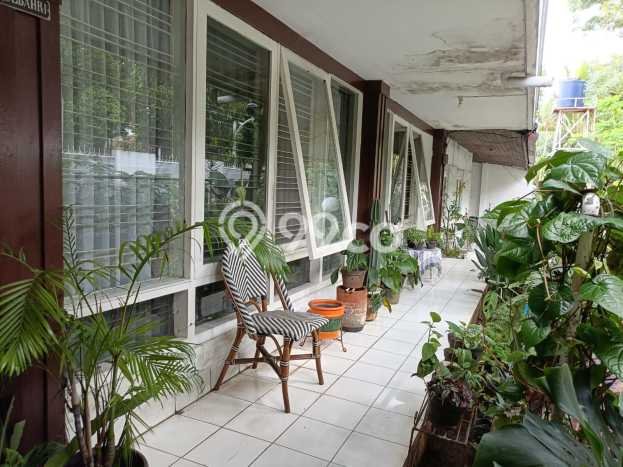 Dijual Rumah Premium dengan Fasilitas Sekitar Lengkap di Kebayoran Baru, Jakarta Selatan Dijual Rumah Premium dengan Fasilitas Sekitar Lengkap di Kebayoran Baru, Jakarta Selatan