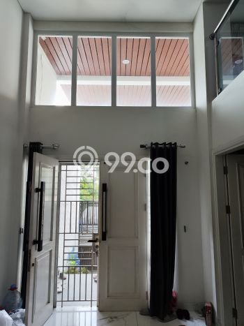Siap Huni Hunian Elit 8 Kamar di Kelapa Gading Dekat ke Mana Pun Siap Huni Hunian Elit 8 Kamar di Kelapa Gading Dekat ke Mana Pun