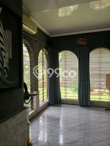 Ready to Use! Premium House LT 786m2 Desain Modern di Pulomas Ready to Use! Premium House LT 786m2 Desain Modern di Pulomas