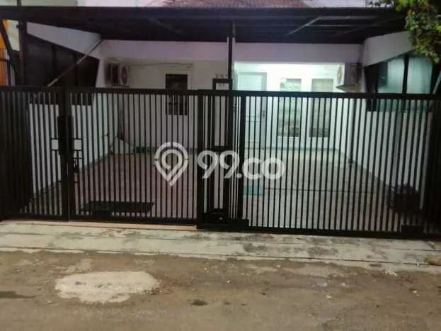 Rumah Cantik Siap Pakai Di Kelapa Gading Luas 102m2 Aman Rumah Cantik Siap Pakai Di Kelapa Gading Luas 102m2 Aman