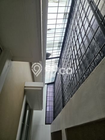 Rumah Mewah LB 120m2 Siap Huni Desain Elegan di Green Lake City, Jakarta Barat Rumah Mewah LB 120m2 Siap Huni Desain Elegan di Green Lake City, Jakarta Barat