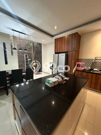 Sewa Rumah Harga Terjangkau di Green Lake City Jakarta Barat Punya 4 Kamar Tidur Sewa Rumah Harga Terjangkau di Green Lake City Jakarta Barat Punya 4 Kamar Tidur