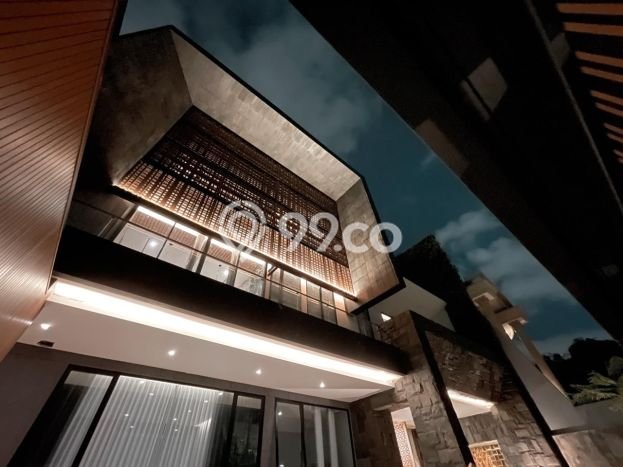 Jual Rumah Mewah Elegan Dengan View Cantik di Pantai Indah Kapuk, Jakarta Utara Jual Rumah Mewah Elegan Dengan View Cantik di Pantai Indah Kapuk, Jakarta Utara