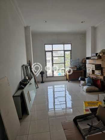 Unit Ruko Dijual di Jakarta Barat LT 77m2 & LB 210m2 Unit Ruko Dijual di Jakarta Barat LT 77m2 & LB 210m2