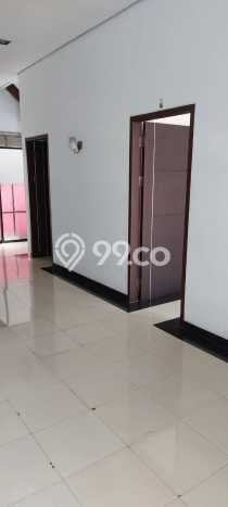 Rumah Modern Cantik 4 KT Bisa Langsung Pindah di Cengkareng Rumah Modern Cantik 4 KT Bisa Langsung Pindah di Cengkareng
