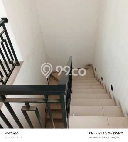 Rumah Strategis Modern Lb 120m2 di Karang Tengah, Tangerang Rumah Strategis Modern Lb 120m2 di Karang Tengah, Tangerang