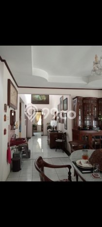 Ready to Use! Luxury House LT 611m2 Desain Modern di Geger Kalong Ready to Use! Luxury House LT 611m2 Desain Modern di Geger Kalong