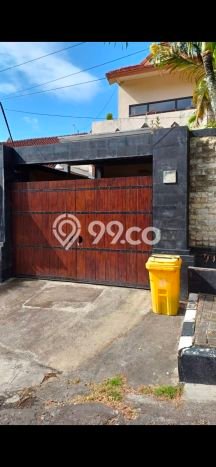 Rumah Elit LB 300m2 Siap Pakai Desain Elegan di Nusa Dua, Badung Rumah Elit LB 300m2 Siap Pakai Desain Elegan di Nusa Dua, Badung