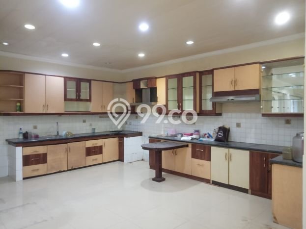 Ready to Use! Premium House LT 300m2 Desain Elegan di Alam Sutera Ready to Use! Premium House LT 300m2 Desain Elegan di Alam Sutera