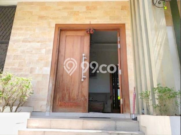 Rumah Elit LB 350m2 Siap Pakai Desain Elegan di Canggu, Badung Rumah Elit LB 350m2 Siap Pakai Desain Elegan di Canggu, Badung