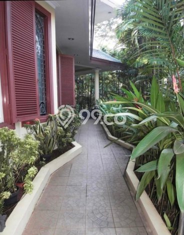 Ready to Use! Premium House LT 616m2 Desain Elegan di Pondok Indah Ready to Use! Premium House LT 616m2 Desain Elegan di Pondok Indah