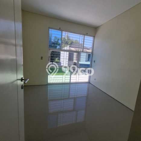 Jual Rumah Strategis Bagus Punya 4 KT di Wiyung Surabaya SHM Jual Rumah Strategis Bagus Punya 4 KT di Wiyung Surabaya SHM