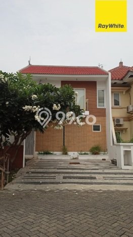Rumah Modern 2 KT LT 112m2 di Pakuwon City Rumah Modern 2 KT LT 112m2 di Pakuwon City