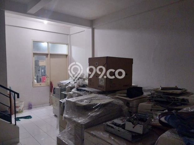 Untuk Dijual! Ruko di Taman Royal Tangerang LT 81m2 / LB 140m2 Kawasan Strategis Untuk Dijual! Ruko di Taman Royal Tangerang LT 81m2 / LB 140m2 Kawasan Strategis