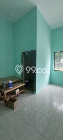 Gudang Disewa di Bekasi dengan LB 1800m2 Area Komersial Ramai Gudang Disewa di Bekasi dengan LB 1800m2 Area Komersial Ramai