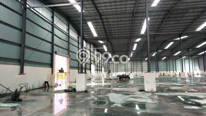 Gudang disewakan lokasi strategis Sepatan Tangerang 7200m2 Gudang disewakan lokasi strategis Sepatan Tangerang 7200m2