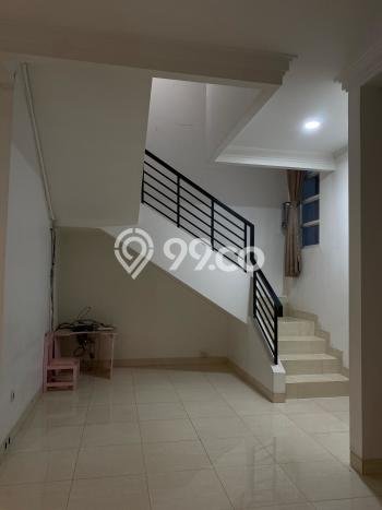Rumah sewa siap huni 4 Kamar Tidur di Grand Wisata, Bekasi Rumah sewa siap huni 4 Kamar Tidur di Grand Wisata, Bekasi
