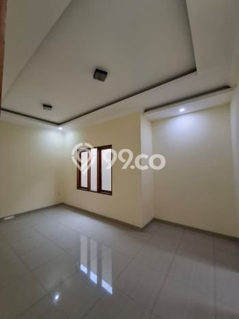 Ready to Use! Premium House LT 142m2 Desain Elegan di Pulo Asem Ready to Use! Premium House LT 142m2 Desain Elegan di Pulo Asem