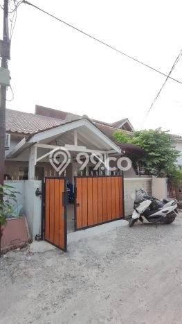 Rumah Luas Asri 4 KT Siap Pakai di Harapan Indah Bekasi Rumah Luas Asri 4 KT Siap Pakai di Harapan Indah Bekasi