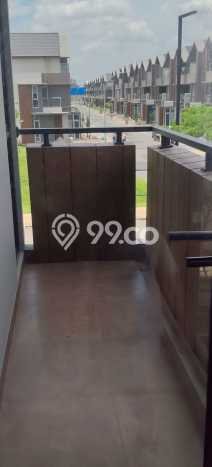 Rumah sewa siap pakai 4 KT di Summarecon Crown Gading, Bekasi Rumah sewa siap pakai 4 KT di Summarecon Crown Gading, Bekasi