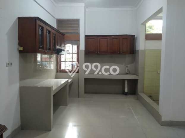 Lokasi terbaik! Rumah siap huni disewakan di Duren Sawit LB 80m2 Lokasi terbaik! Rumah siap huni disewakan di Duren Sawit LB 80m2