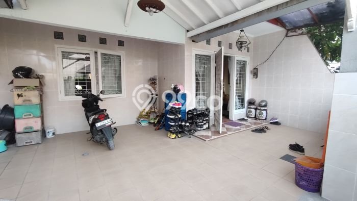 Rumah Luas Asri 4 KT Siap Pakai di Harapan Indah Bekasi Rumah Luas Asri 4 KT Siap Pakai di Harapan Indah Bekasi