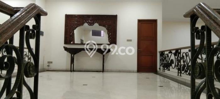 Ready to Use! Premium House LT 500m2 Desain Elegan di Kemang Ready to Use! Premium House LT 500m2 Desain Elegan di Kemang