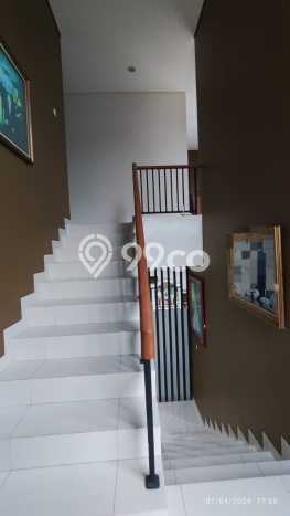 Rumah Luxury Modern Siap Huni di harapan indah Bekasi Rumah Luxury Modern Siap Huni di harapan indah Bekasi
