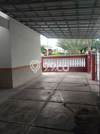 Lokasi terbaik! Rumah siap huni disewakan di Duren Sawit LB 80m2 Lokasi terbaik! Rumah siap huni disewakan di Duren Sawit LB 80m2