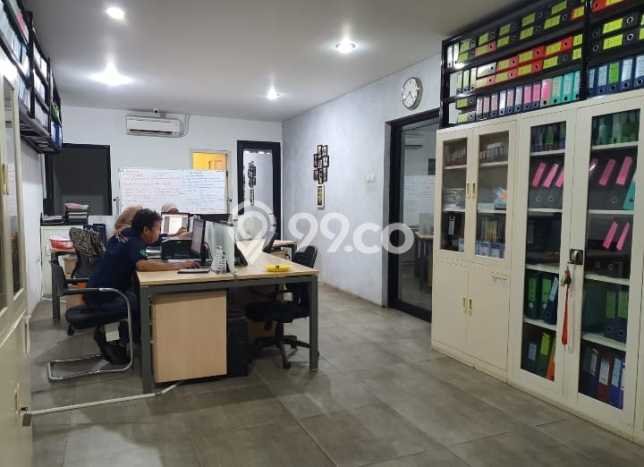 Ruko Dijual di Prime Area Jakarta Timur Luas 360m2 Ruko Dijual di Prime Area Jakarta Timur Luas 360m2