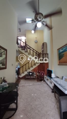 Rumah Luas Asri 4 KT Siap Pakai di Harapan Indah Bekasi Rumah Luas Asri 4 KT Siap Pakai di Harapan Indah Bekasi